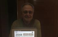 两年前教爷爷玩"2048"，两年后成绩最高分：四千多万……