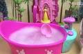 芭比公主浴室系列 敌艹雒幌斯尼贝儿公主洗澡换装换衣服视频 芭比娃娃过家家 女孩化妆玩具试