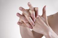大拇指指节痛是怎么回事？要小心是这3种疾病在“作怪”