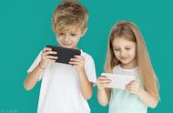 丢掉手机电脑，53个户外游戏让孩子回归自然找到童年乐趣