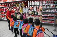 郑州市中原区须水中心幼儿园：超市学购物 小鬼来当家