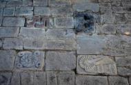 墨西哥古神庙发现神秘石刻 上演古代版星球大战
