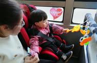 宝宝要坐安全座椅吗？啥时候要系上安全带，2个让宝宝系上方法
