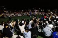 这样的中秋节真有趣！武汉一高校举办“尬舞派对”，学生嗨翻天！
