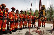 宁夏消防救援总队举办高空绳索救援技术比武竞赛