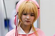 漫展实拍贵州小姐姐cosplay百变小樱，7张现场照片展示摩卡少女樱