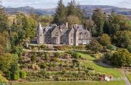 100万英镑在伦敦可能买不到特别好的房。 但在苏格兰，你能买下一个城堡庄园