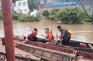 跳江女子的81公里生死漂流：接近死亡时后悔了，借浮木求生