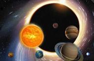 距离太阳系最近的黑洞，比6个太阳还大，正在吃掉自己的伙伴