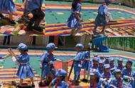 麻塘山乡幼儿园大型主题表演游戏活动——众志成城，搭桥过河