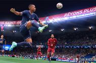 全靠同行衬托，对于次世代主机玩家，《FIFA22》还是值得一玩的