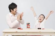 父母可以带孩子随时随地寓教于乐玩的游戏，增长词汇