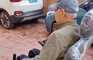 83岁老人花6000买越野轮椅，高底盘，强动力，全地形通吃不是梦！