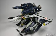 1/72 超时空要塞 VF-1S 突击女武神