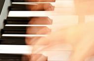 弹钢琴怎么提升手指运动力，更灵活，跑更快？