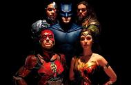 《正义联盟》：超级英雄的集结与战斗